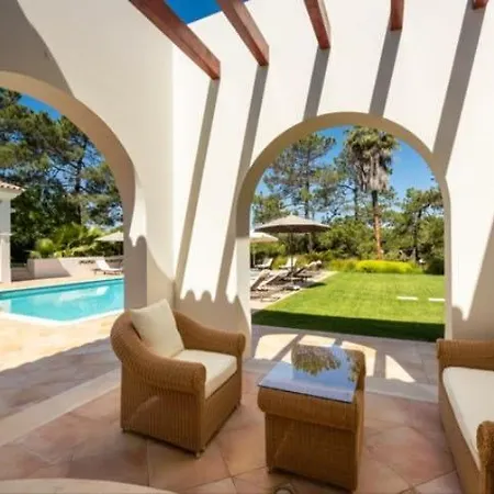 Vila Casa Golf Sporto, On The Golf Course, Cinema Room, Pool Table, Fusball Table