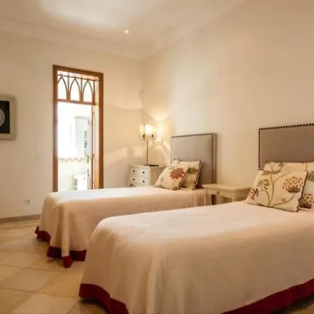 Casa Golf Sporto, On The Golf Course, Cinema Room, Pool Table, Fusball Table Villa